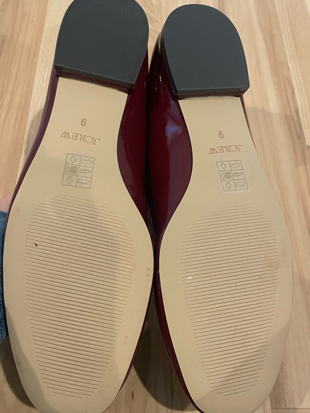 J. Crew F T-Strap Patent Mary Jane Shoes in Burgundy. - Picture 6 of 6